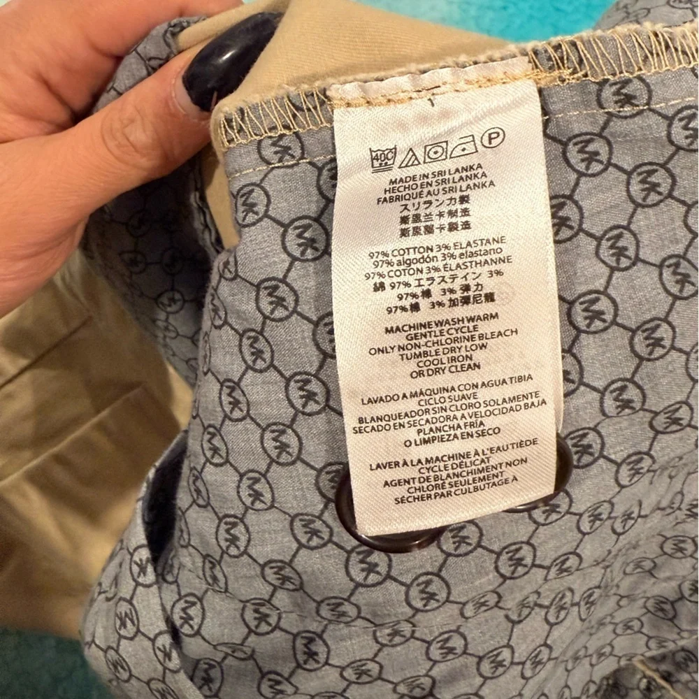 🔥Michael Kors Tan Shorts🔥